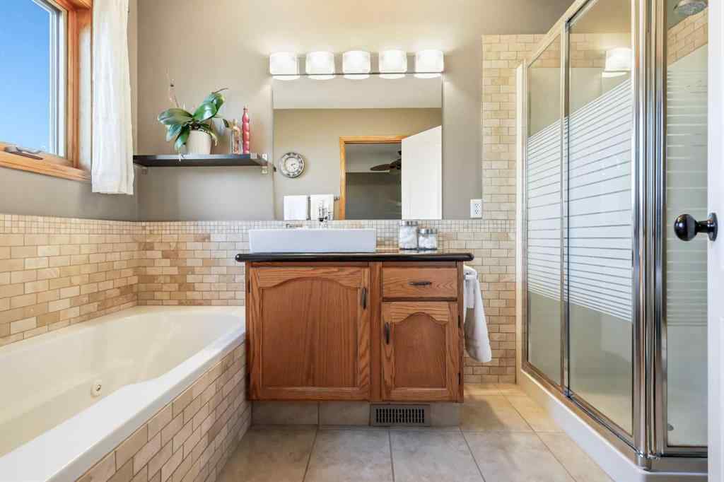MLS® A2250877 - 49 Sunmeadows Place SE in Sundance Calgary, Residential