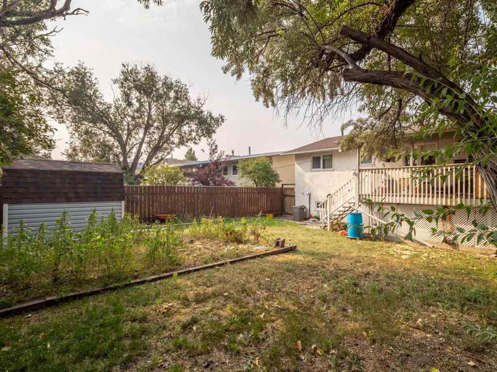 MLS® A2250879 - 18 Sheridan Place W in Varsity Village Lethbridge, Residential