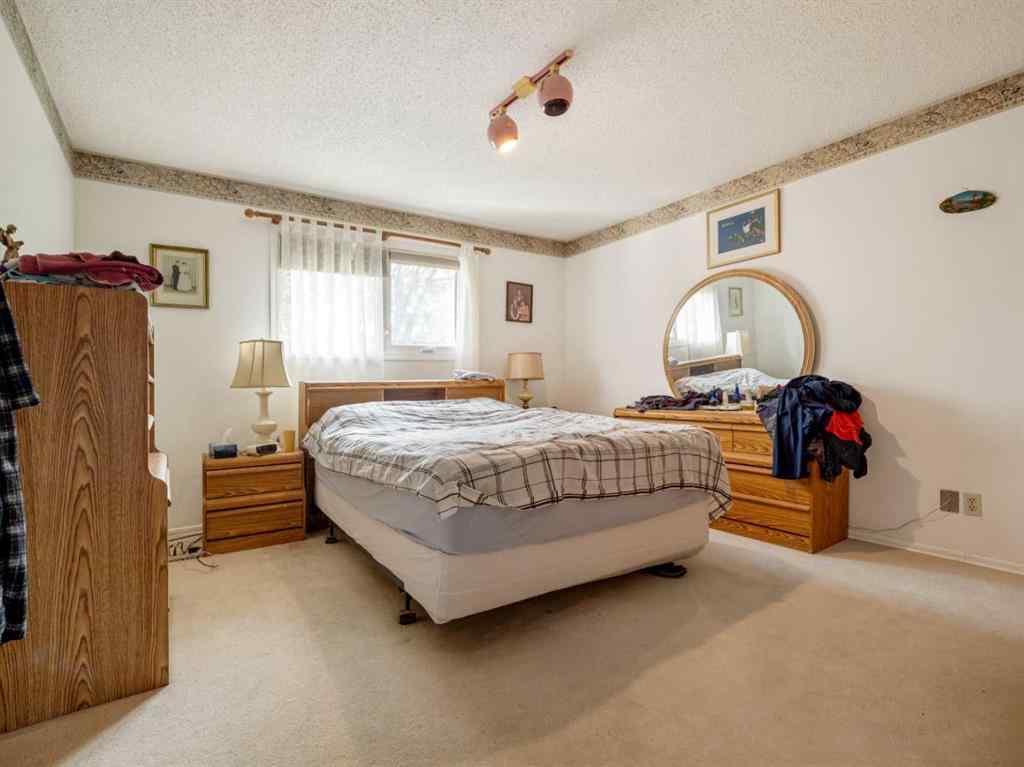 MLS® A2250879 - 18 Sheridan Place W in Varsity Village Lethbridge, Residential
