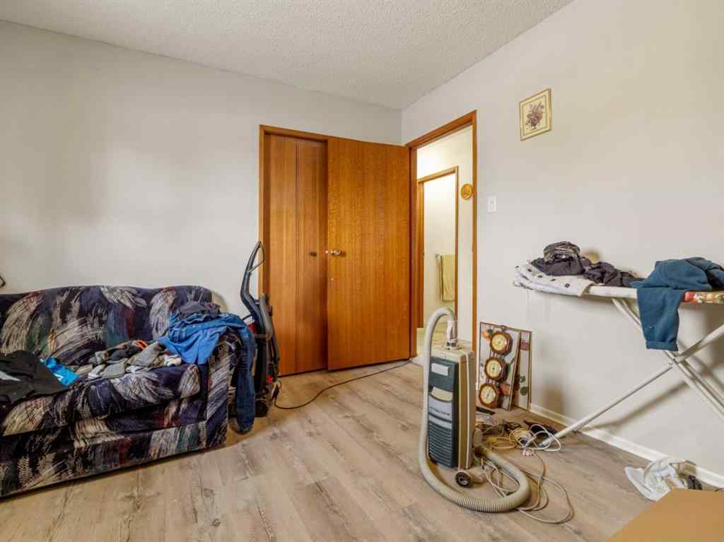 MLS® A2250879 - 18 Sheridan Place W in Varsity Village Lethbridge, Residential