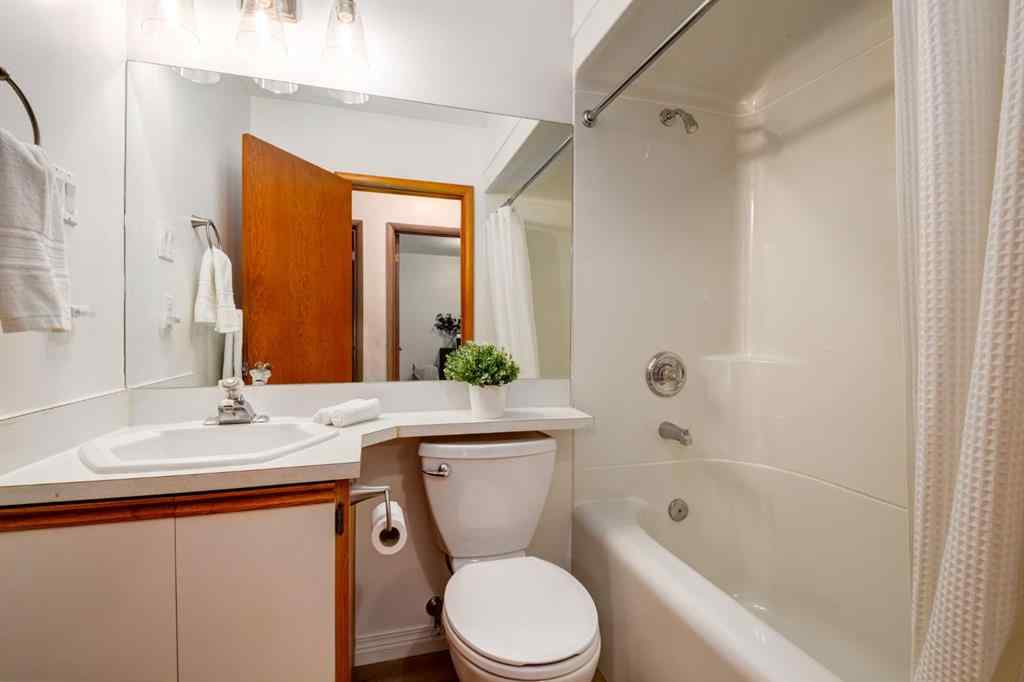 MLS® A2250887 - 6016 Thornburn Drive NW in Thorncliffe Calgary, Residential