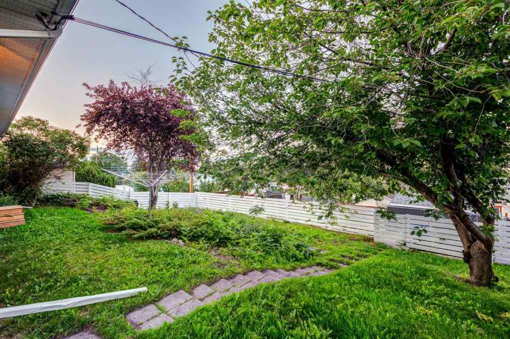 MLS® A2250887 - 6016 Thornburn Drive NW in Thorncliffe Calgary, Residential