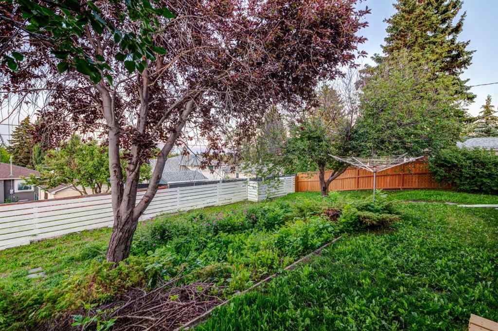 MLS® A2250887 - 6016 Thornburn Drive NW in Thorncliffe Calgary, Residential