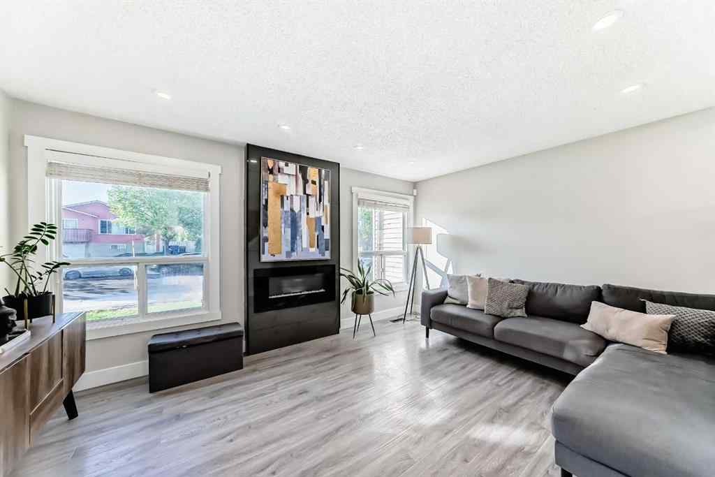 MLS® A2250890 - 3920 44 Avenue NE in Whitehorn Calgary, Residential