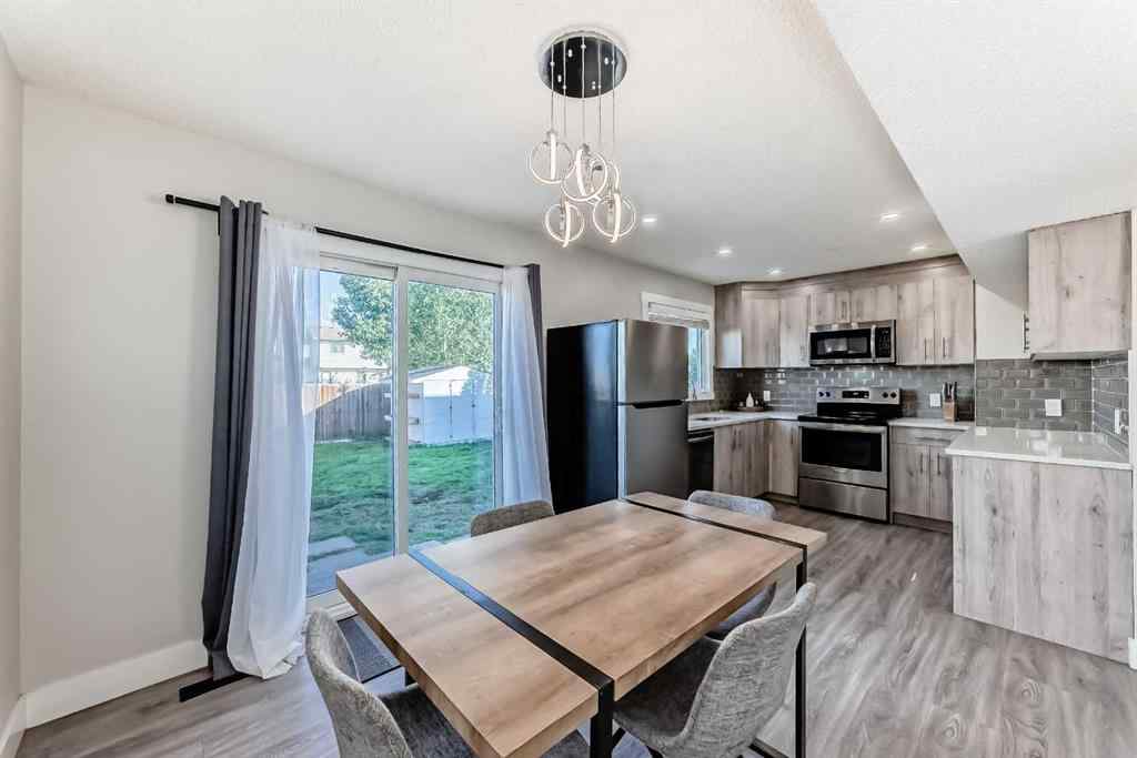 MLS® A2250890 - 3920 44 Avenue NE in Whitehorn Calgary, Residential