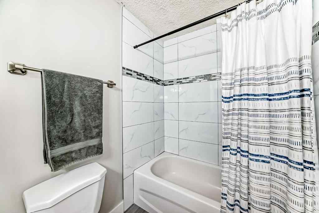 MLS® A2250890 - 3920 44 Avenue NE in Whitehorn Calgary, Residential