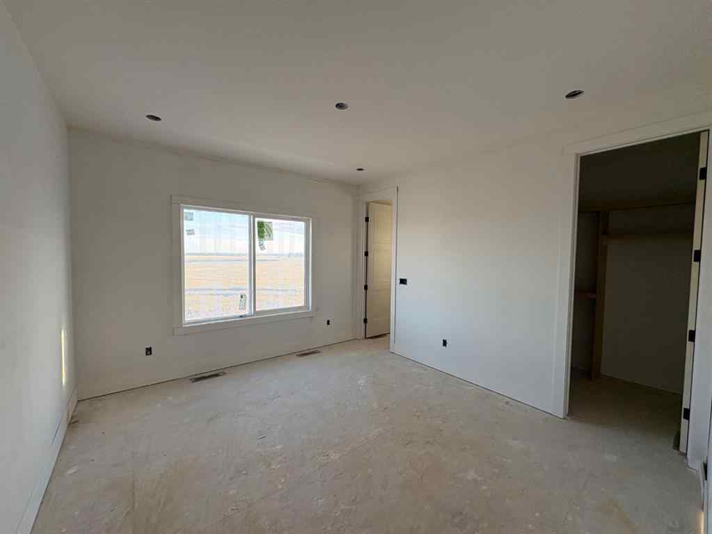 MLS® A2250898 - 9 Watercrest Row  in Waterford Estates Chestermere, Residential