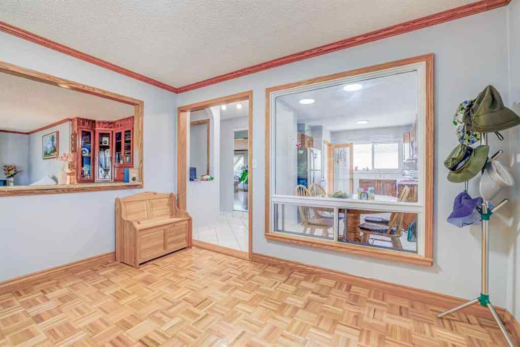 MLS® A2250900 - 4613 4 Avenue SE in Forest Heights Calgary, Residential