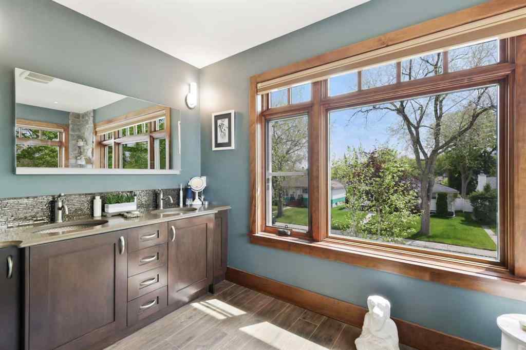 MLS® A2250903 - 2908 7 Avenue NW in Parkdale Calgary, Residential