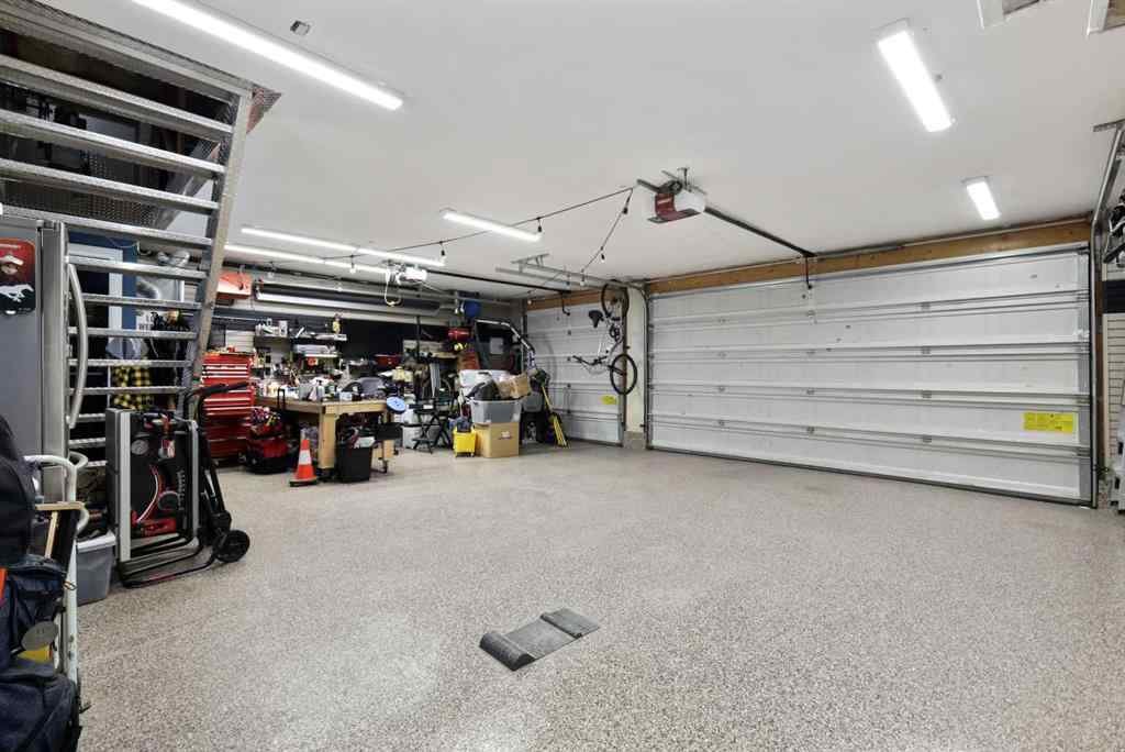 MLS® A2250903 - 2908 7 Avenue NW in Parkdale Calgary, Residential