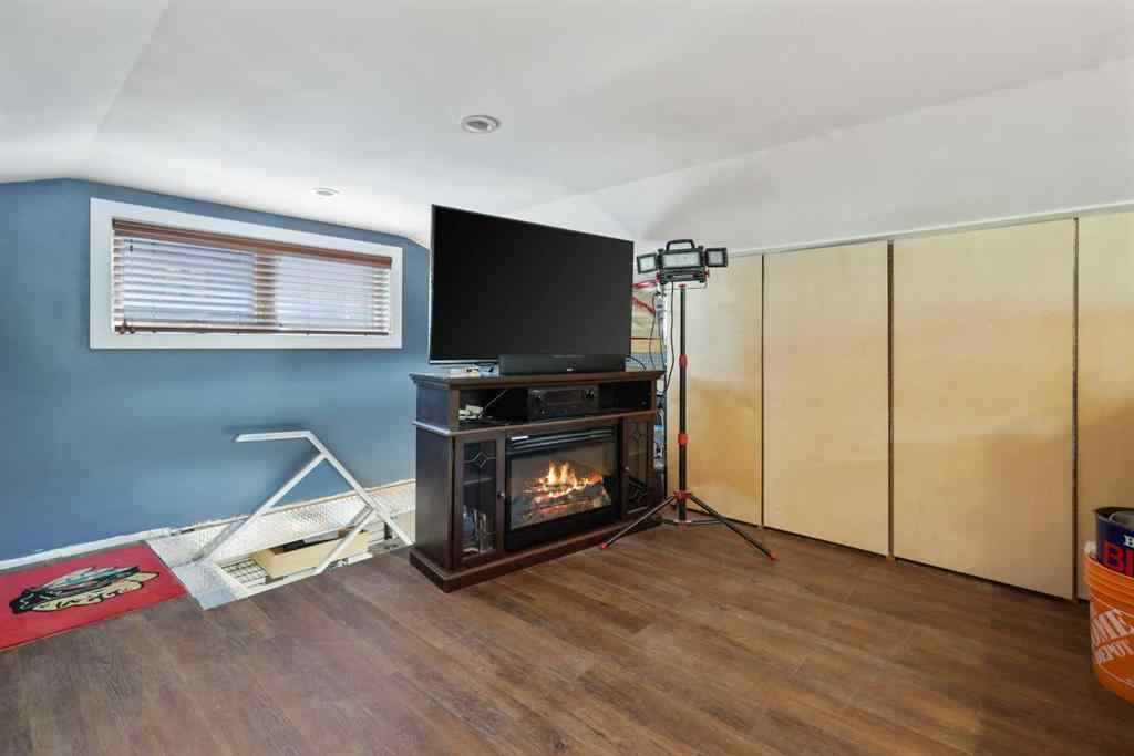 MLS® A2250903 - 2908 7 Avenue NW in Parkdale Calgary, Residential