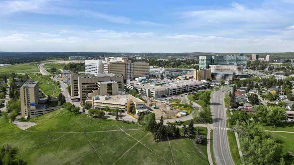 MLS® A2250903 - 2908 7 Avenue NW in Parkdale Calgary, Residential