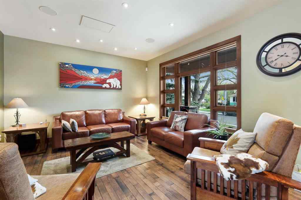 MLS® A2250903 - 2908 7 Avenue NW in Parkdale Calgary, Residential