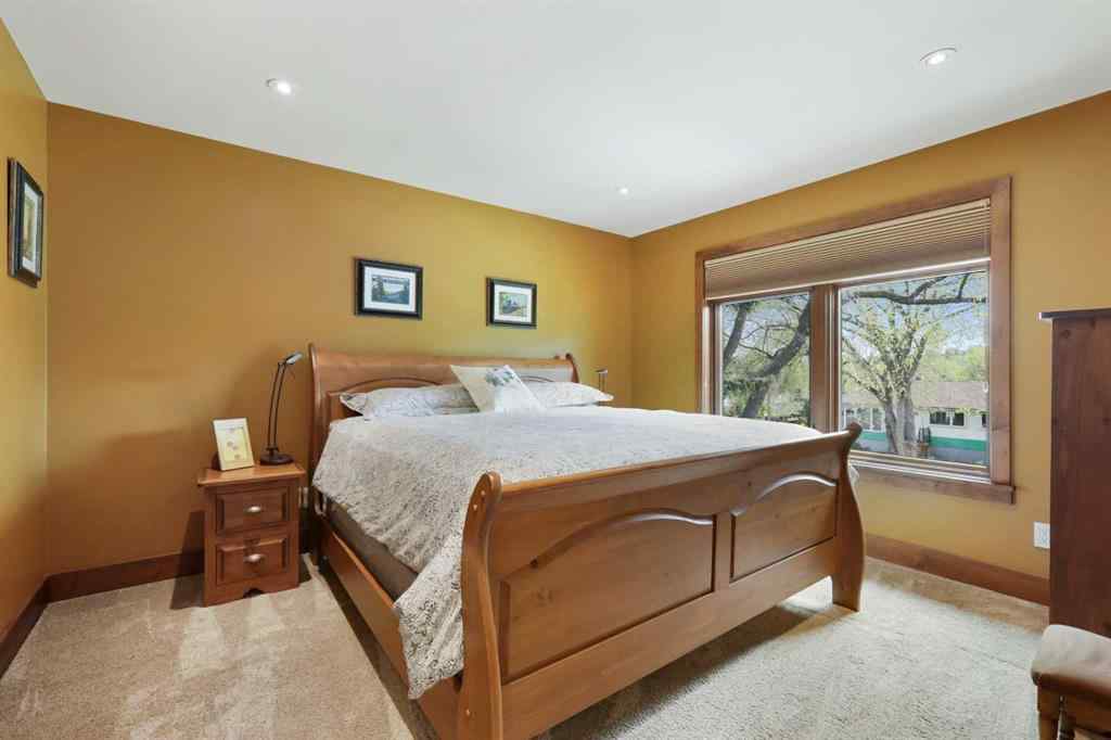 MLS® A2250903 - 2908 7 Avenue NW in Parkdale Calgary, Residential