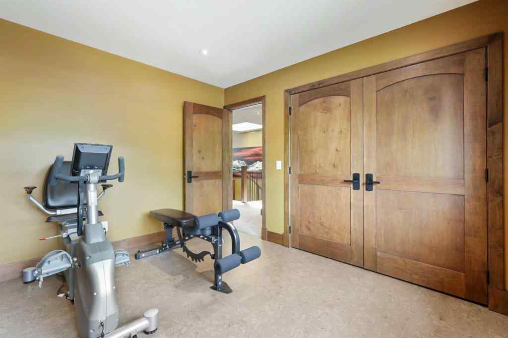 MLS® A2250903 - 2908 7 Avenue NW in Parkdale Calgary, Residential