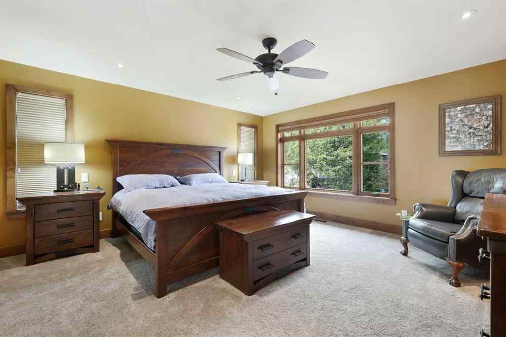 MLS® A2250903 - 2908 7 Avenue NW in Parkdale Calgary, Residential