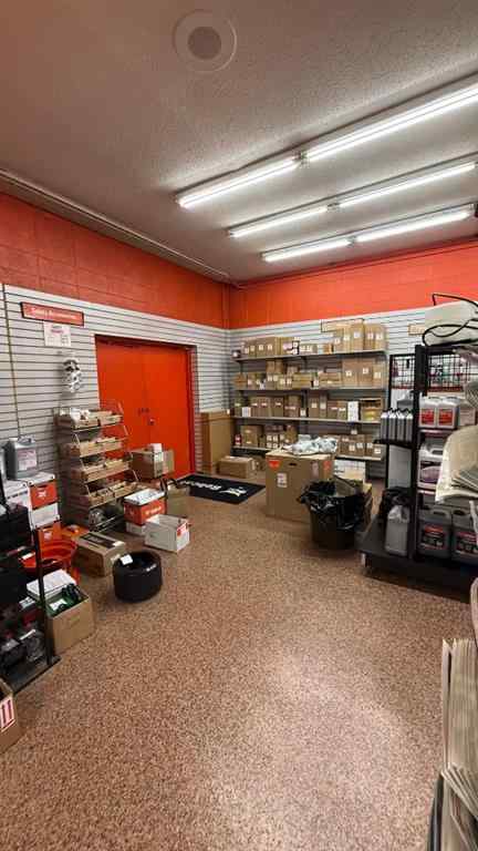 MLS® A2250909 - 610 30 Street N in Shackleford Industrial Park Lethbridge, Commercial