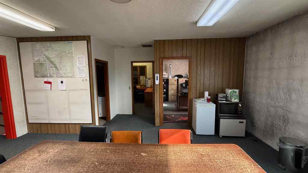 MLS® A2250909 - 610 30 Street N in Shackleford Industrial Park Lethbridge, Commercial