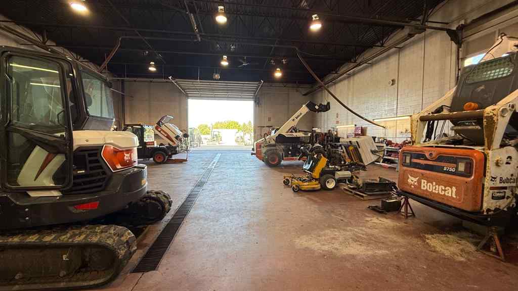 MLS® A2250909 - 610 30 Street N in Shackleford Industrial Park Lethbridge, Commercial