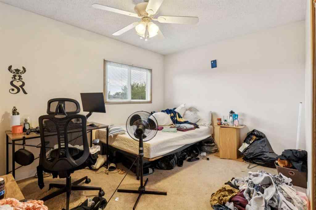 MLS® A2250914 - 233 27 Avenue NE in Tuxedo Park Calgary, Residential