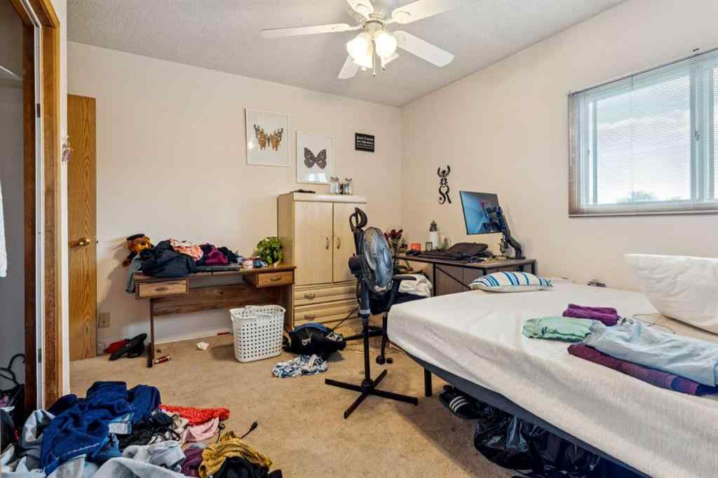 MLS® A2250914 - 233 27 Avenue NE in Tuxedo Park Calgary, Residential