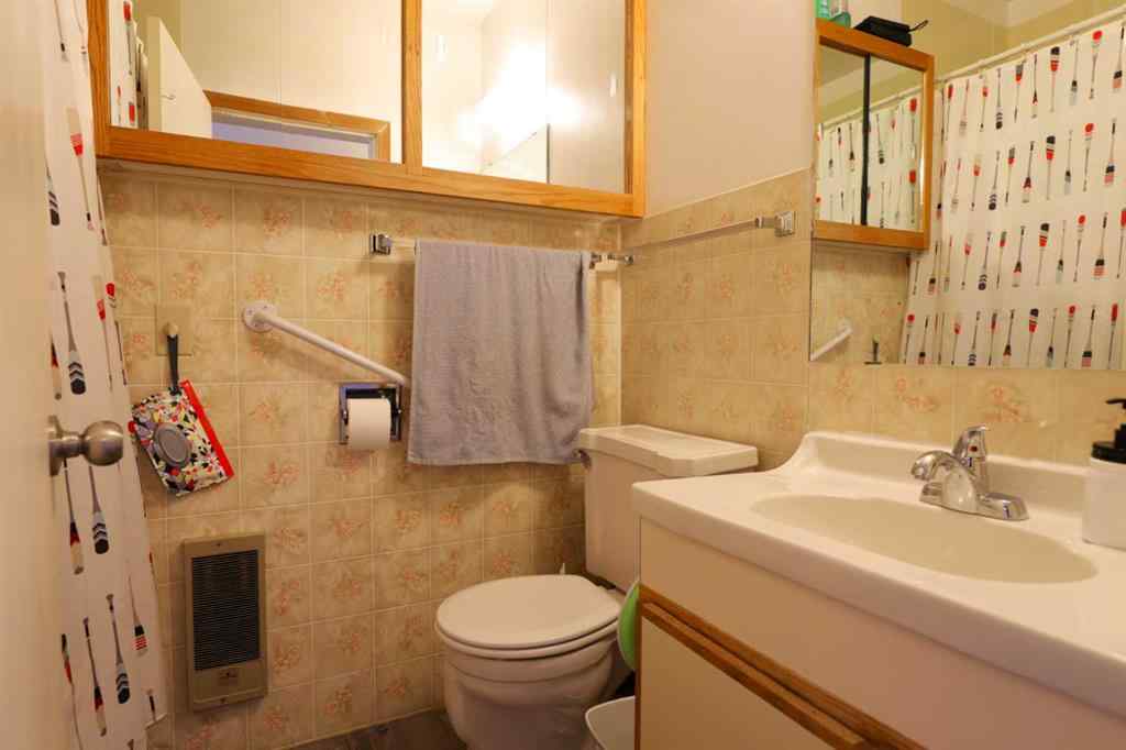 MLS® A2250920 - 771 Mountain Street  in NONE Pincher Creek, Residential