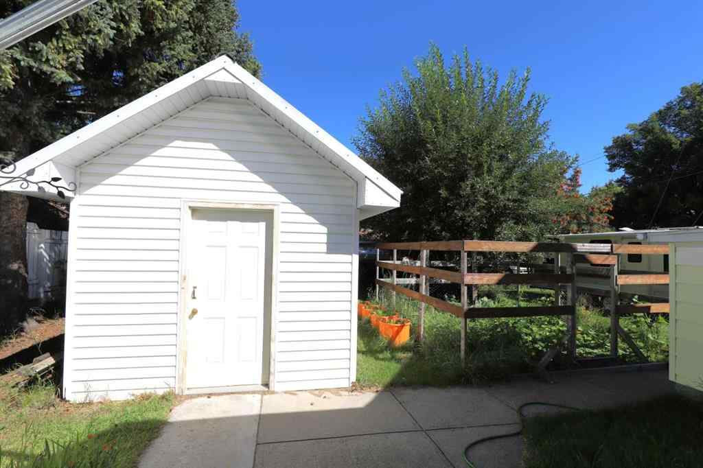MLS® A2250920 - 771 Mountain Street  in NONE Pincher Creek, Residential