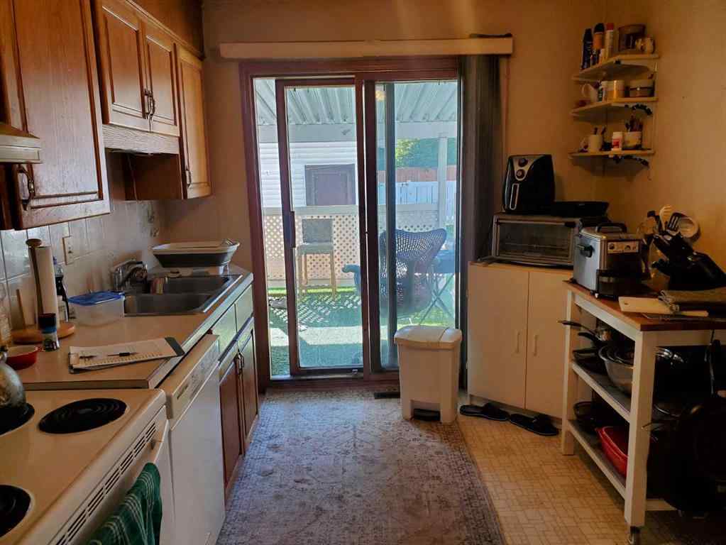 MLS® A2250921 - 439 Arlington Drive SE in Acadia Calgary, Residential