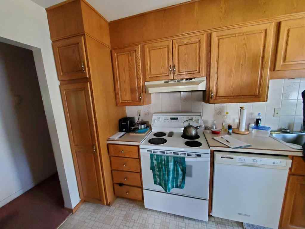 MLS® A2250921 - 439 Arlington Drive SE in Acadia Calgary, Residential