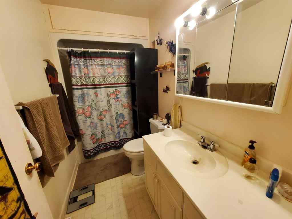MLS® A2250921 - 439 Arlington Drive SE in Acadia Calgary, Residential