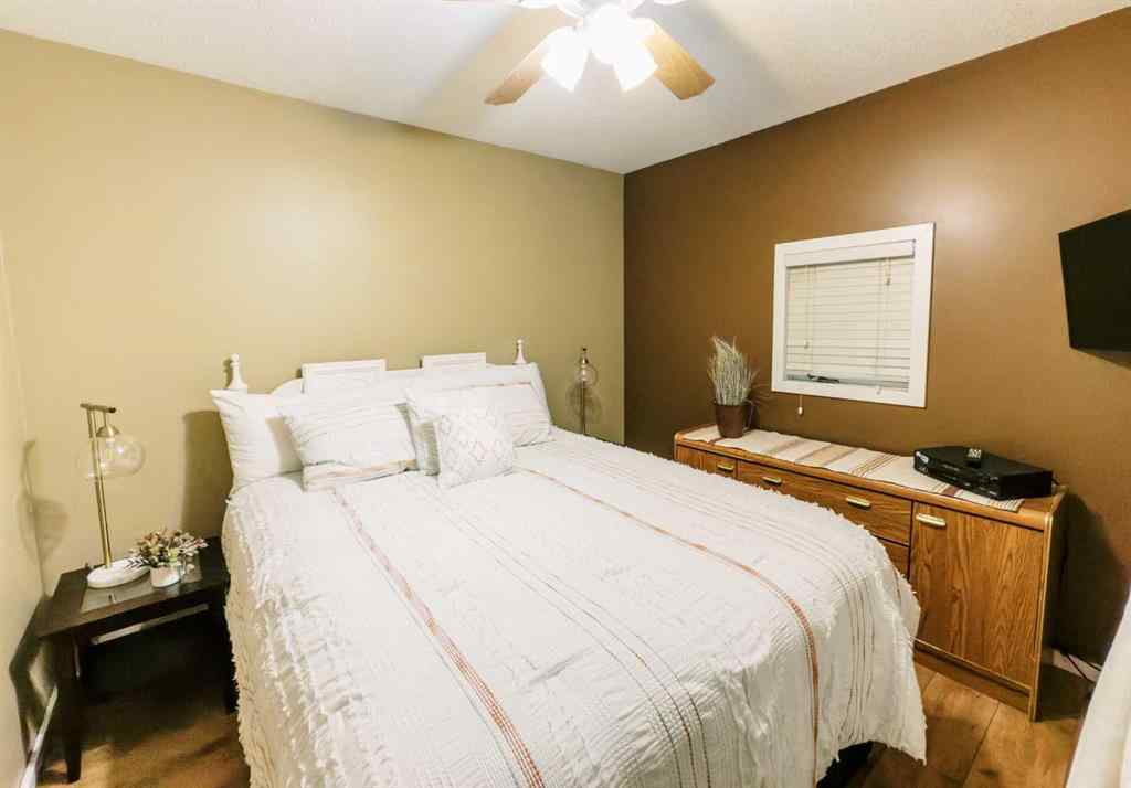 MLS® A2250923 - 19 McNabb Street  in NONE Erskine, Residential