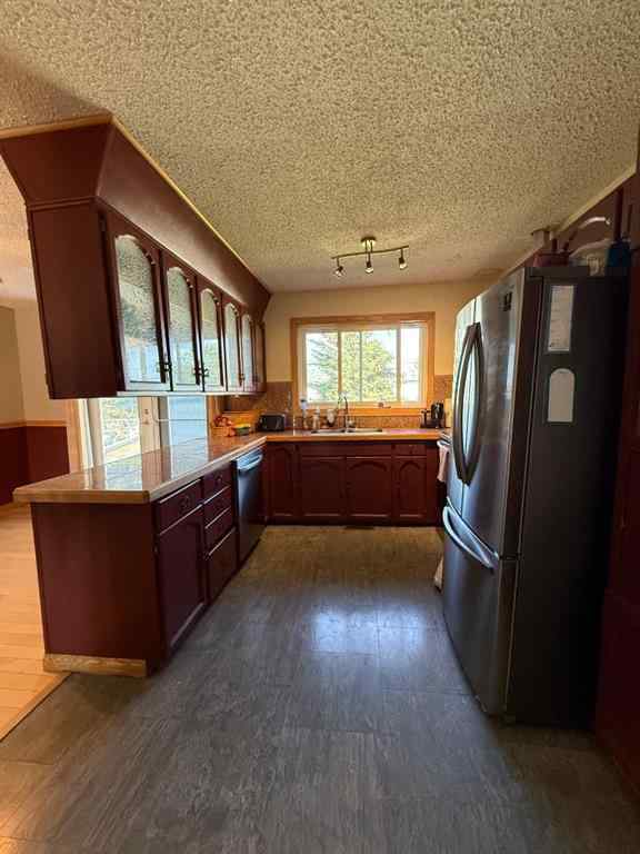MLS® A2250925 - 5804 48A Street  in NONE High Prairie, Residential