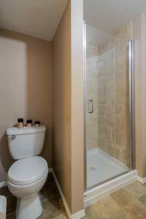 MLS® A2250939 - 946 Columbia Boulevard W in Varsity Village Lethbridge, Residential