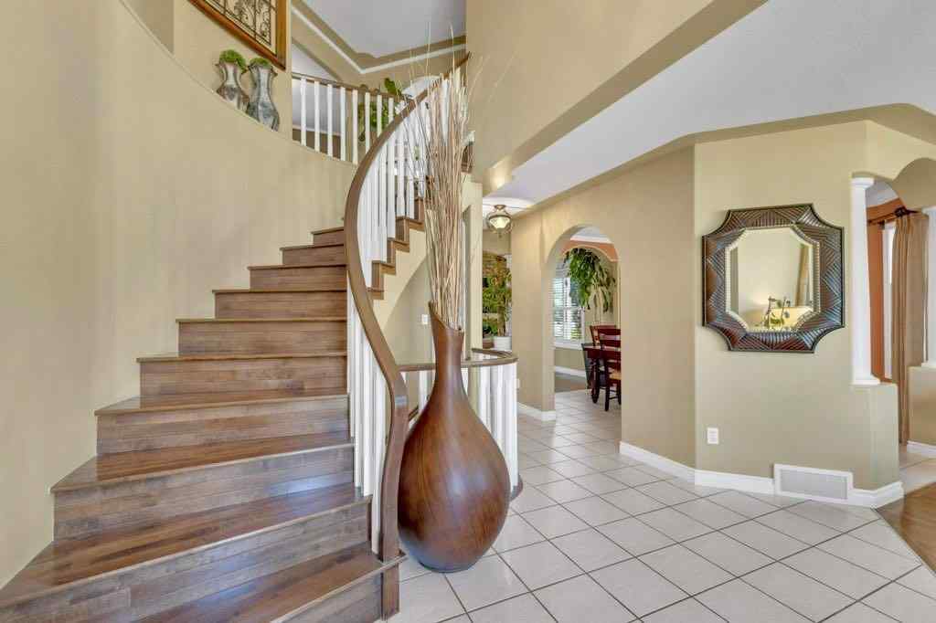 MLS® A2250946 - 40 Drever Close  in Deer Park Village Red Deer, Residential