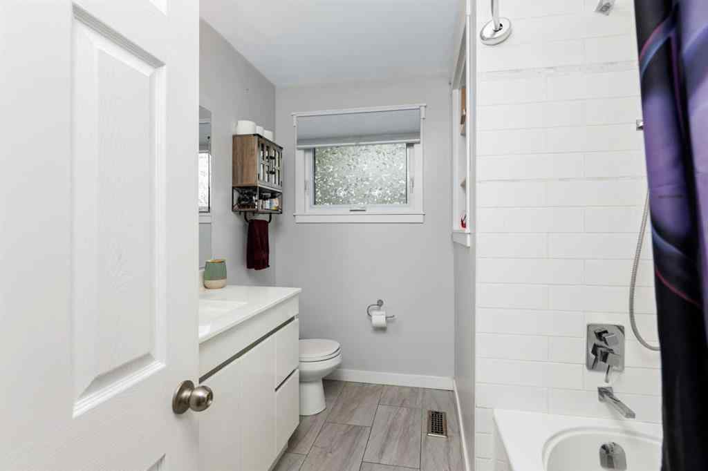 MLS® A2250949 - 4812 Lake Street  in NONE Alix, Residential