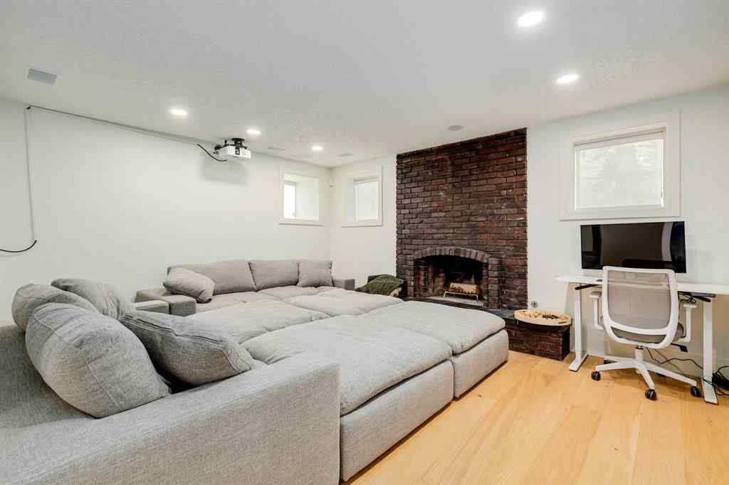 MLS® A2250950 - 1206 Varsity Estates Road NW in Varsity Calgary, Residential