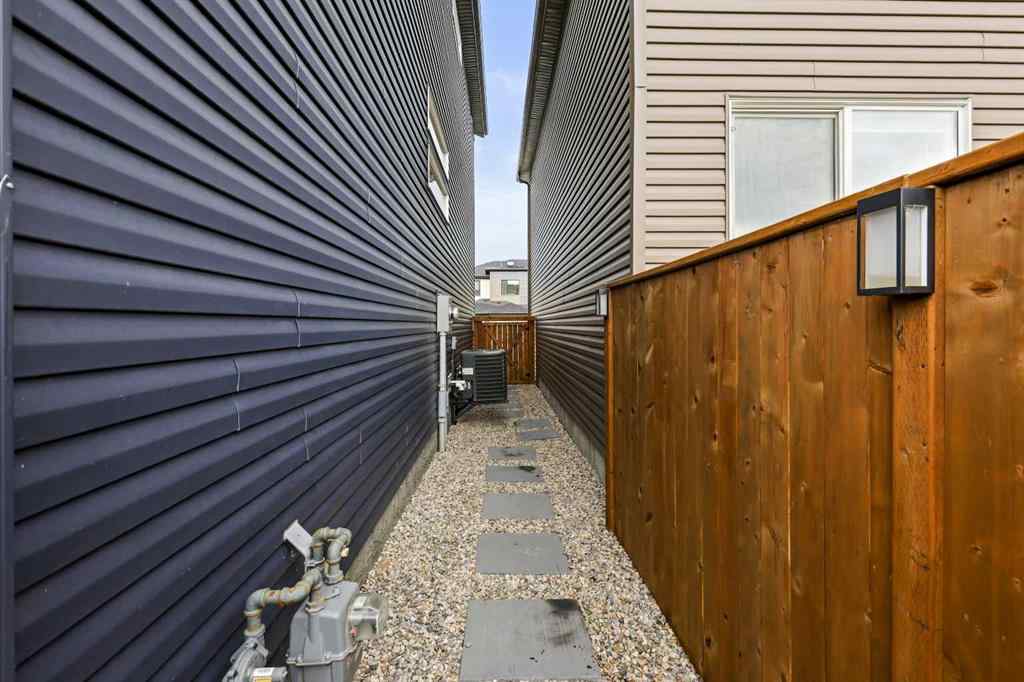 MLS® A2250952 - 358 Wolf Creek Manor SE in Wolf Willow Calgary, Residential