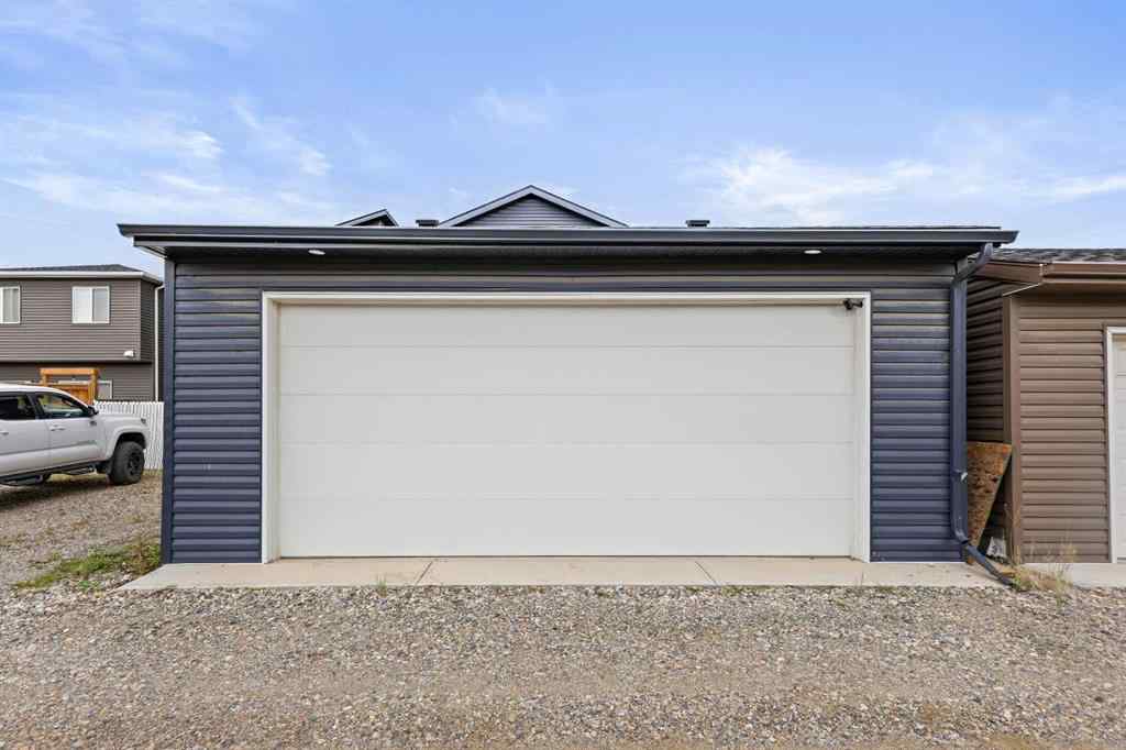 MLS® A2250952 - 358 Wolf Creek Manor SE in Wolf Willow Calgary, Residential
