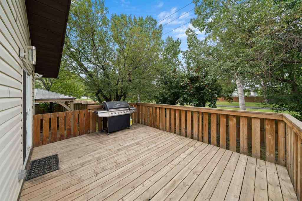 MLS® A2250953 - 325 Big Springs Court SE in Big Springs Airdrie, Residential