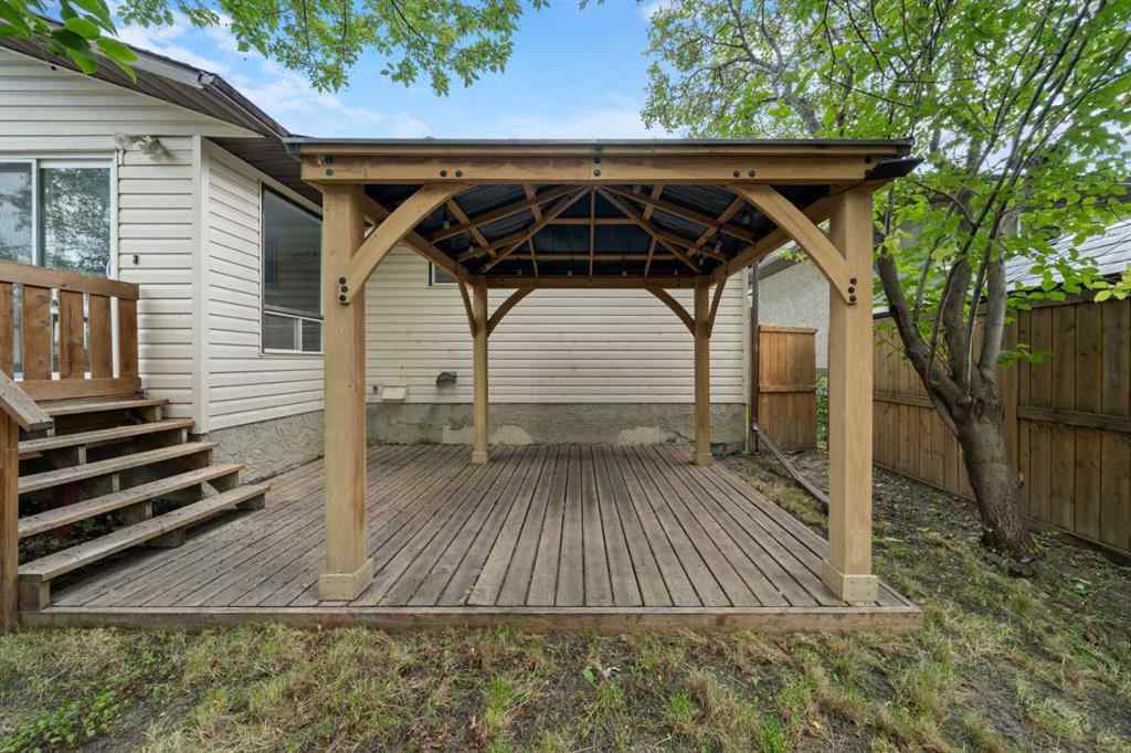 MLS® A2250953 - 325 Big Springs Court SE in Big Springs Airdrie, Residential