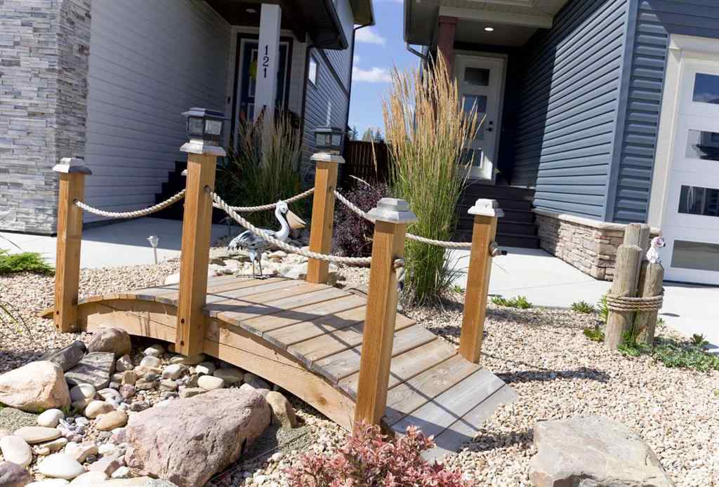 MLS® A2250954 - 119 Crestview Boulevard  in Crestview Sylvan Lake, Residential