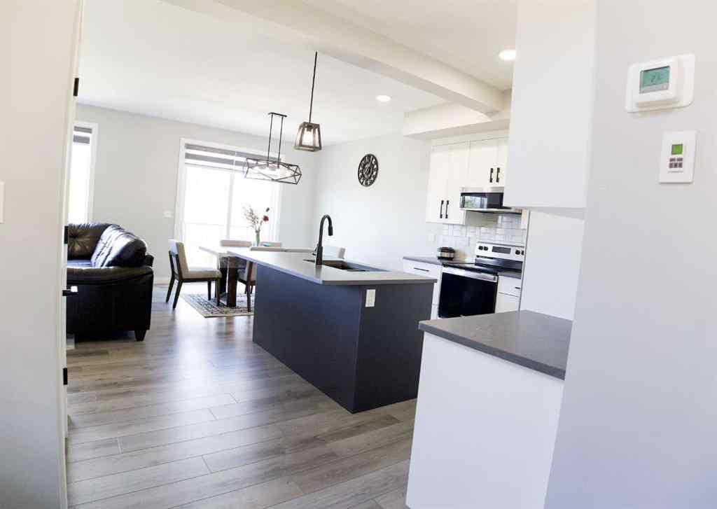MLS® A2250954 - 119 Crestview Boulevard  in Crestview Sylvan Lake, Residential