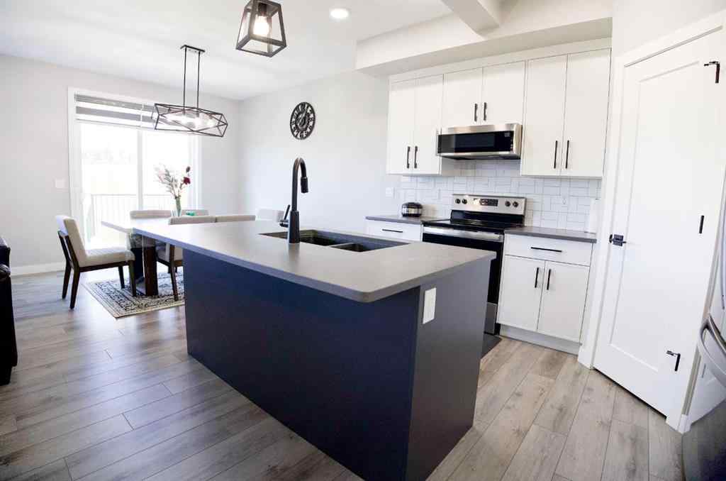 MLS® A2250954 - 119 Crestview Boulevard  in Crestview Sylvan Lake, Residential