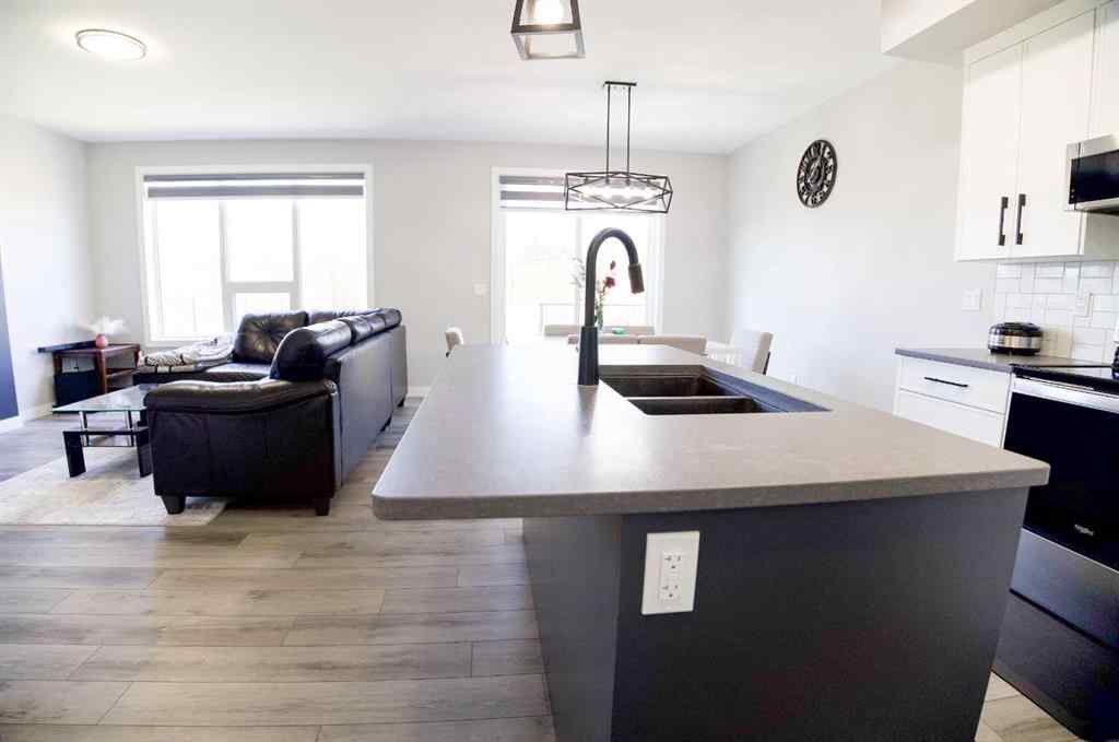 MLS® A2250954 - 119 Crestview Boulevard  in Crestview Sylvan Lake, Residential