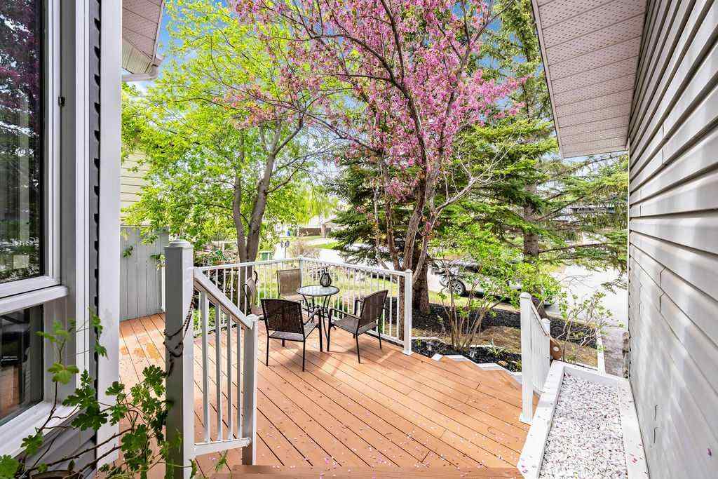 MLS® A2250957 - 6 Castle Place  in Glenbow Cochrane, Residential