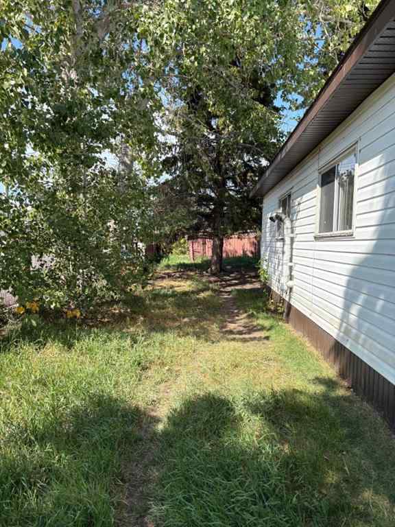 MLS® A2250958 - 5022 48 Ave   in NONE Berwyn, Residential