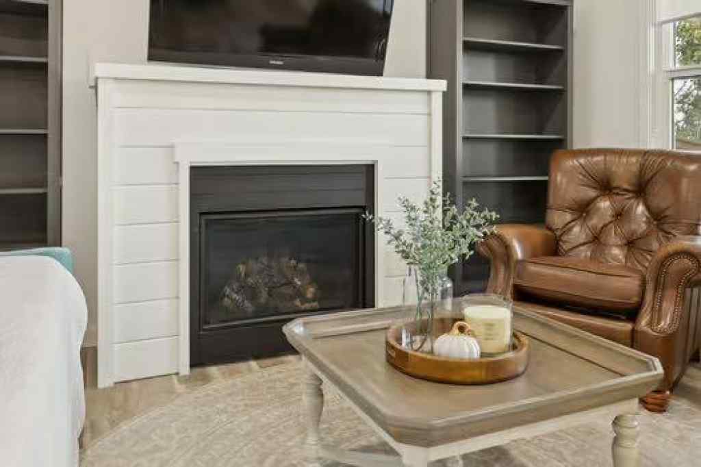 MLS® A2250965 - 50 Riviera View  in Riviera Cochrane, Residential