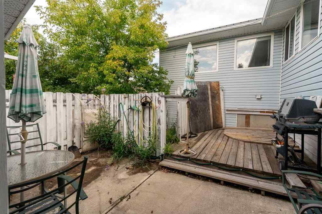 MLS® A2250969 - 2729 226 Street  in NONE Bellevue, Residential