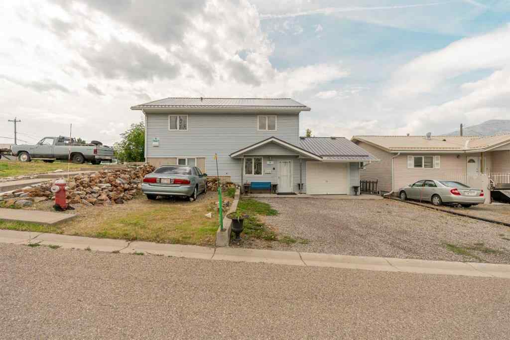 MLS® A2250969 - 2729 226 Street  in NONE Bellevue, Residential