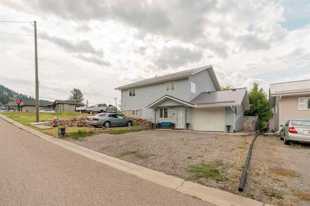 MLS® A2250969 - 2729 226 Street  in NONE Bellevue, Residential